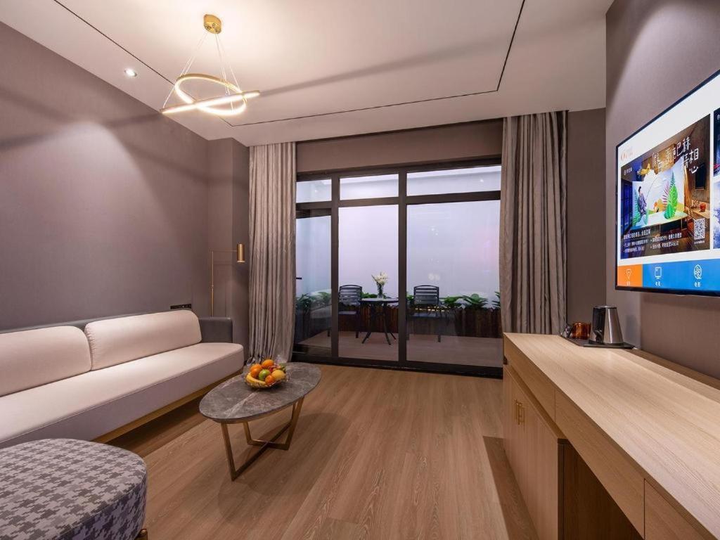 Ji Hotel Shanghai Hongqiao Gubei Fortune Center Exteriér fotografie